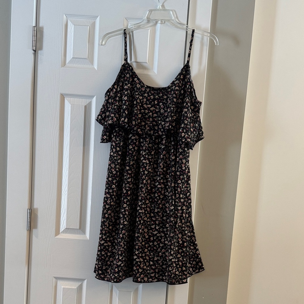 Beautiful Floral Black Dress, Size 1XL